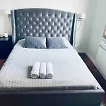 Apartment In Central Paris- Hotel De Ville 4Th