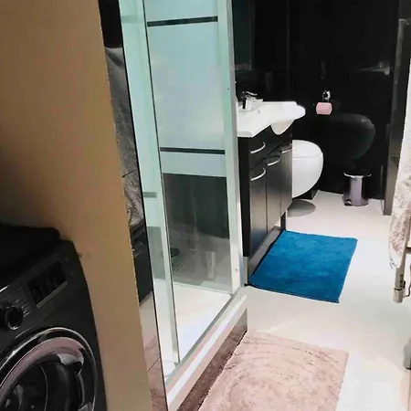 Apartment In Paris- De 4th *